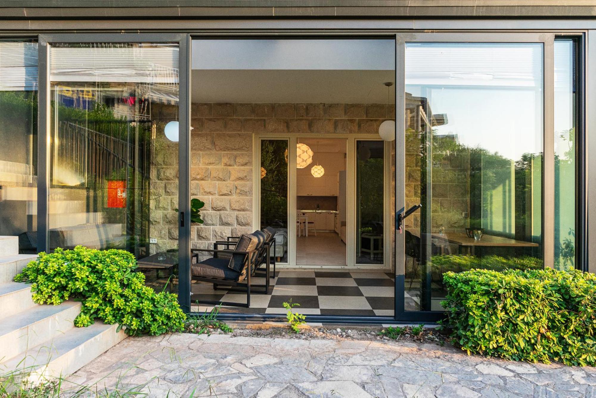 סבטי סטפן Vertmont Apartments מראה חיצוני תמונה