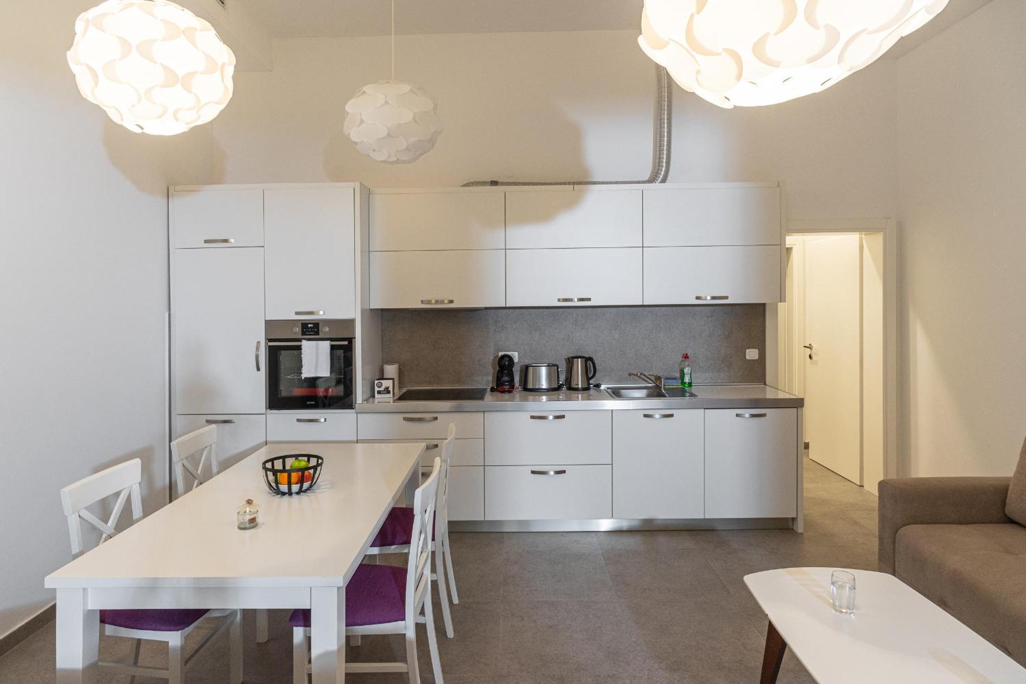 סבטי סטפן Vertmont Apartments מראה חיצוני תמונה